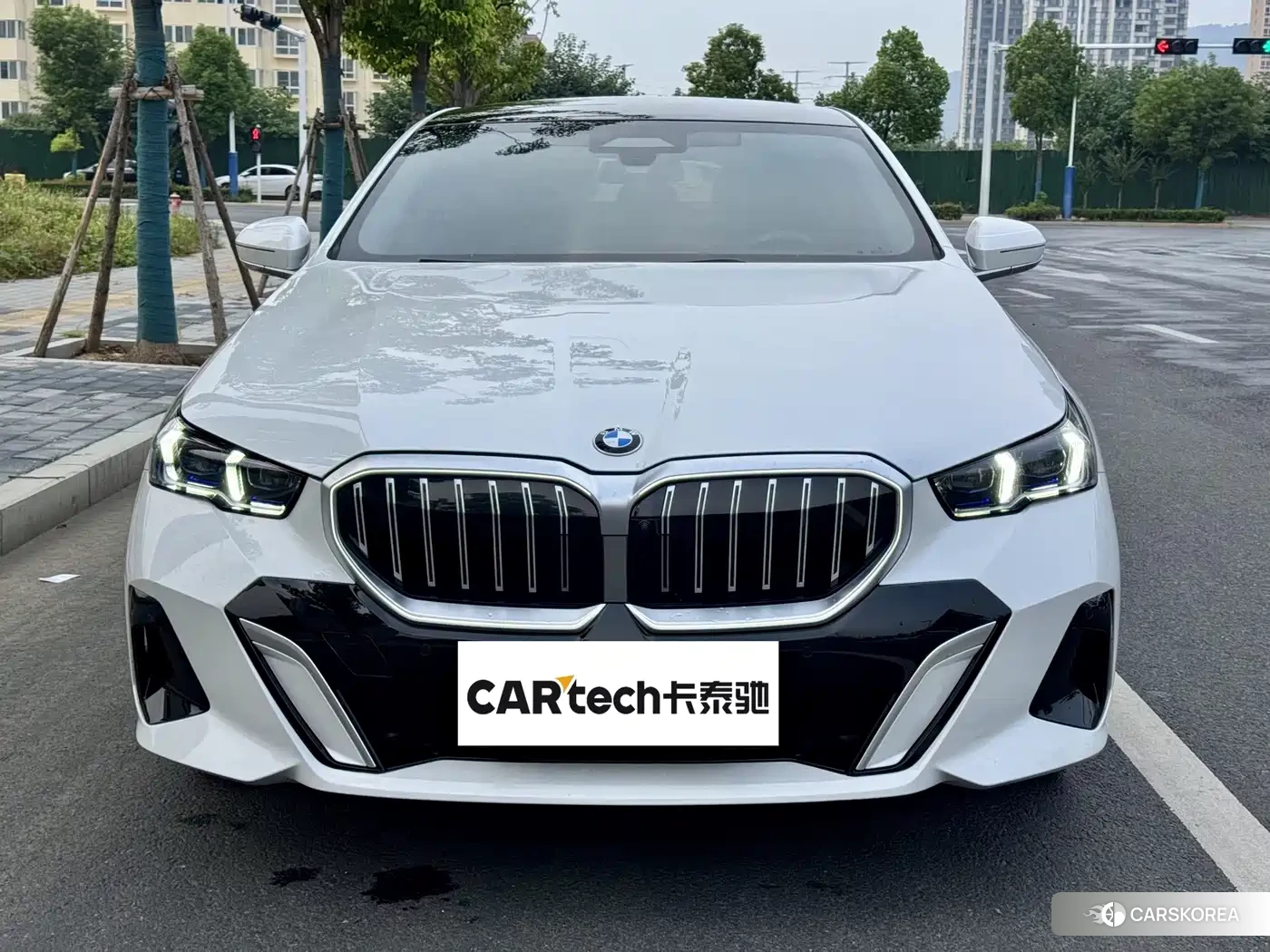 BMW 5 series 2024 Белый из Китая