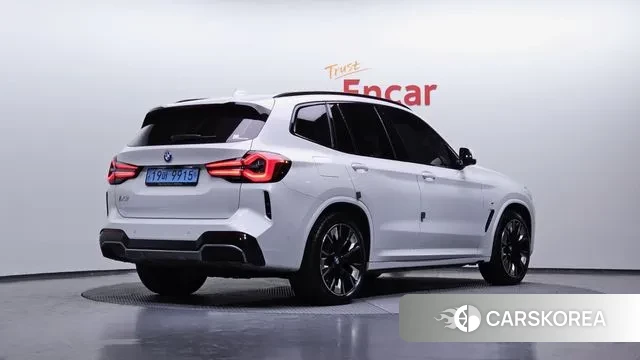 BMW iX3 2023 Белый из Кореи
