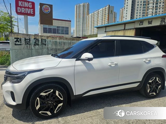 Kia The New Seltos 2023 Белый из Кореи