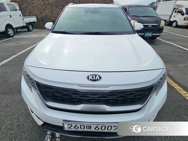Kia Seltos 2019 Белый из Кореи