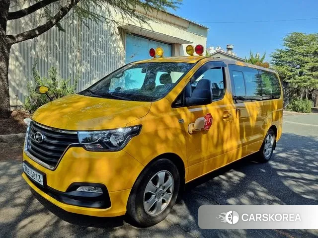 Hyundai The New Grand Starex 2019 Желтый из Кореи