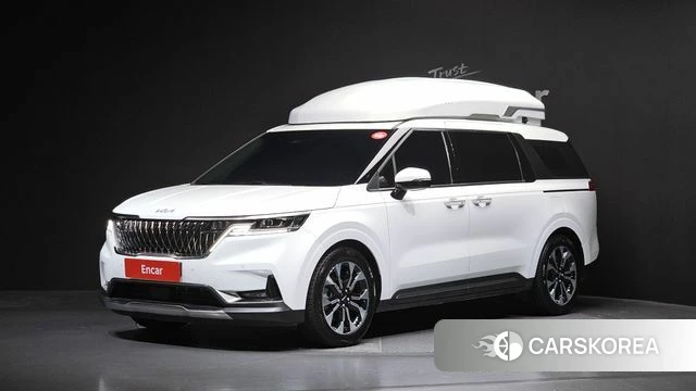 Kia Carnival 4th generation 2023 Белый из Кореи