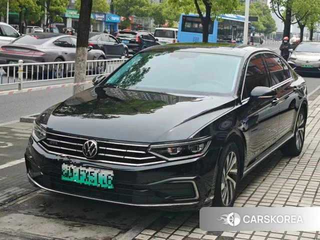 Volkswagen Magotan PHEV 2022 Черный из Китая