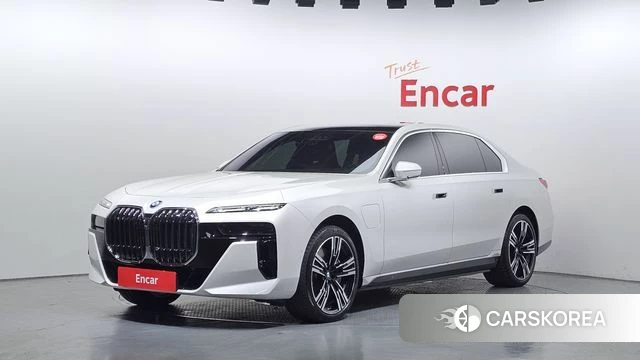 BMW 7 Series (G70) 2025 Белый из Кореи