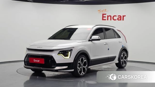 Kia Di Ol Nu Niro 2022 Белый из Кореи