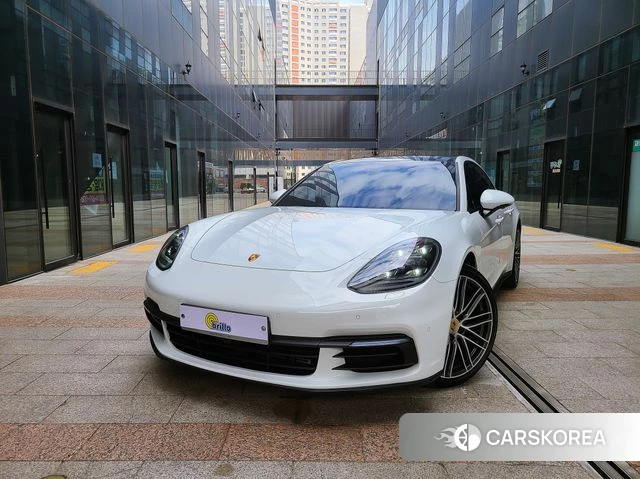 Porsche Panamera (971) 2018 Белый из Кореи