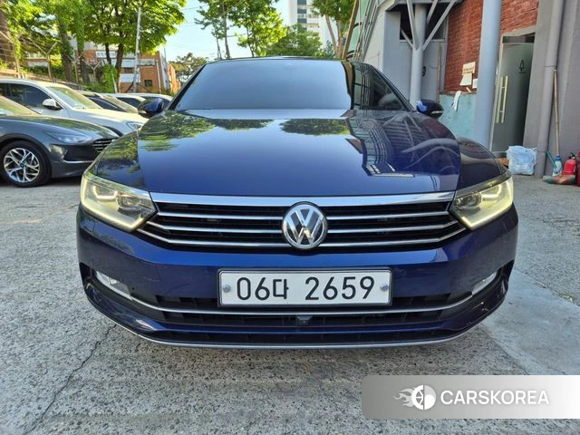Volkswagen Passat GT (B8) 2018 Синий из Кореи