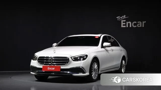 Mercedes-Benz E-Class W213 2023 Белый из Кореи