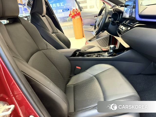 Toyota IZOA 2019 Красный из Китая