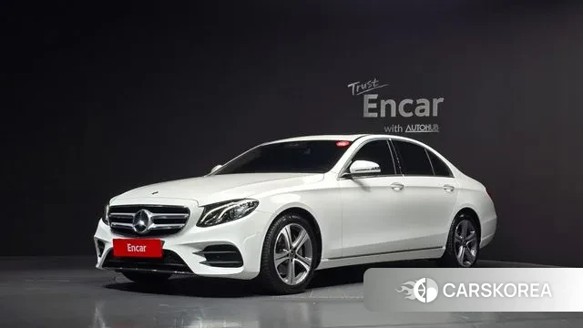 Mercedes-Benz E-Class W213 2019 Белый из Кореи