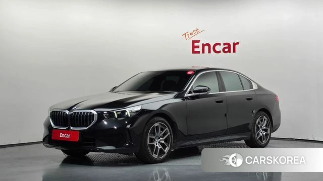 BMW 5 Series (G60) 2024 Черный из Кореи