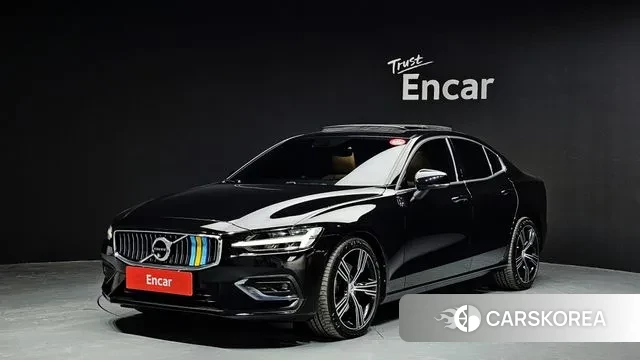 Volvo S60 3rd generation 2022 Черный из Кореи