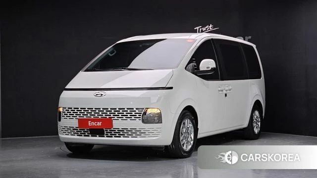 Hyundai Staria 2023 Белый из Кореи