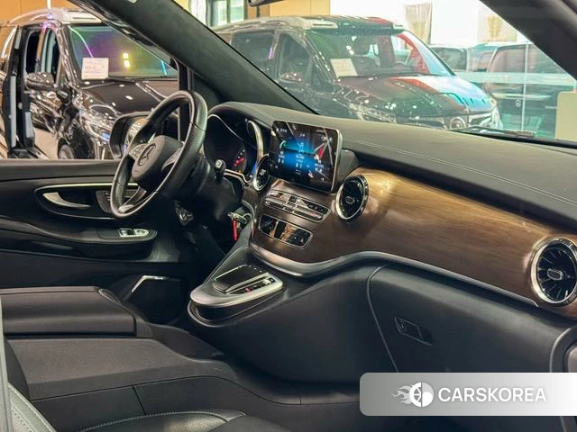 Mercedes-Benz V-class 2021 Черный из Китая