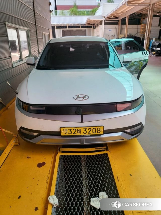 Hyundai Ionic 5 2021 Белый из Кореи