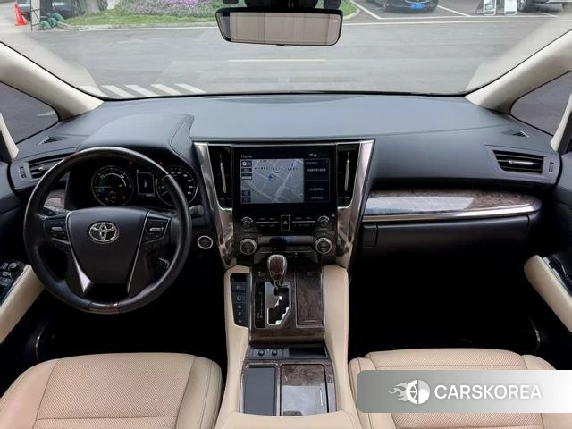 Toyota Elfa 2021 Черный из Китая
