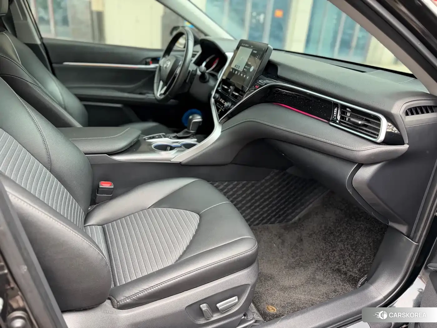 Toyota Camry 2023 Черный из Китая, фото 2