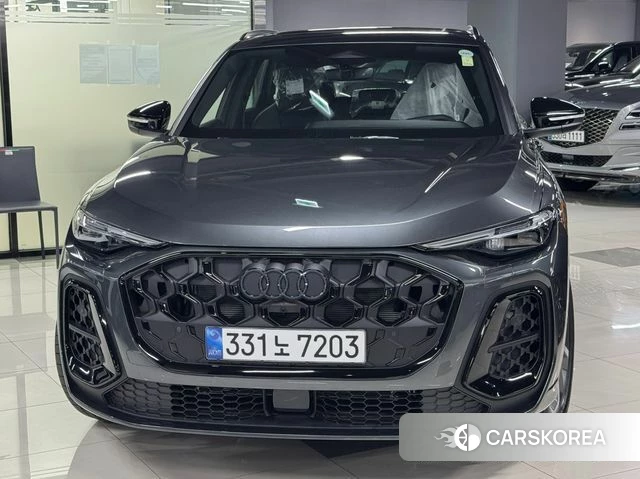 Audi Q5 (80A) 2025 Серый из Кореи