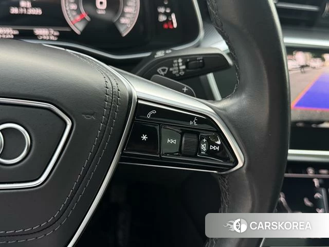 Audi A6L 2023 Черный из Китая