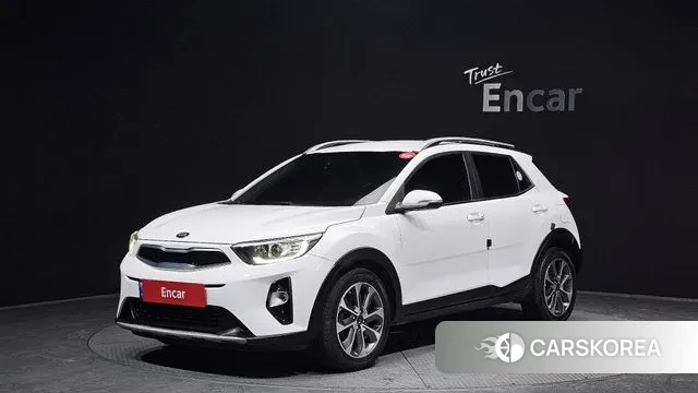 Kia Stonic 2019 Белый из Кореи