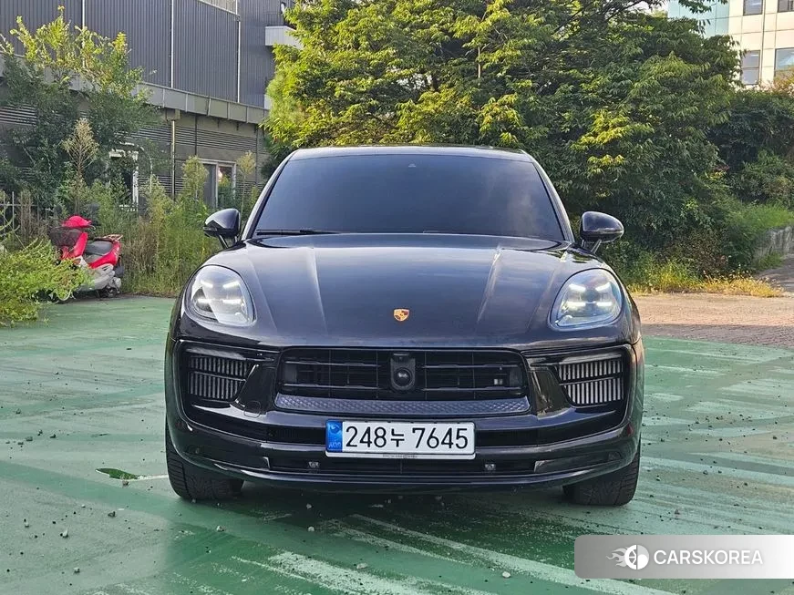 Porsche Macan 2023 Черный из Кореи