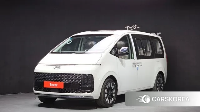 Hyundai Staria 2025 Белый из Кореи