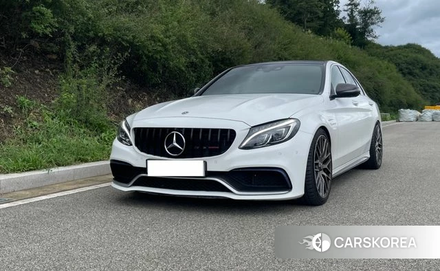 Mercedes-Benz C-Class W205 2018 Белый из Кореи