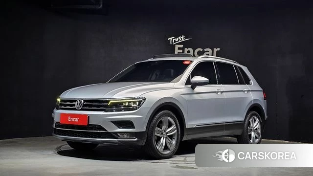 Volkswagen Tiguan second Generation 2018 Серебристо-серый из Кореи
