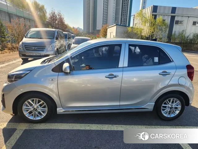 Kia Morning Urban (JA) 2023 Серебристо-серый из Кореи