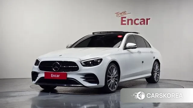 Mercedes-Benz E-Class W213 2022 Белый из Кореи
