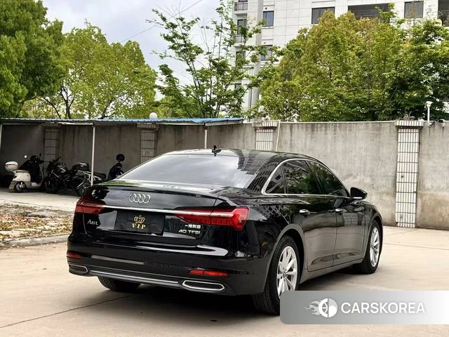 Audi A6L 2021 Черный из Китая