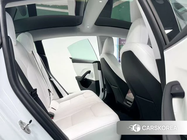 Tesla Model 3 2024 Белый из Китая