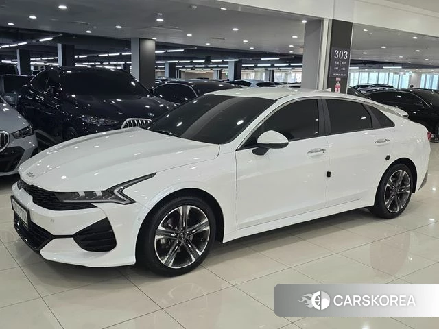 Kia K5 3rd generation 2022 Белый из Кореи