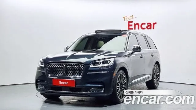 Lincoln Aviator 2nd generation 2020 Синий из Кореи