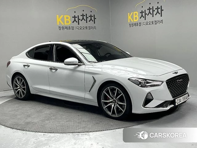 Genesis G70 2018 Белый из Кореи