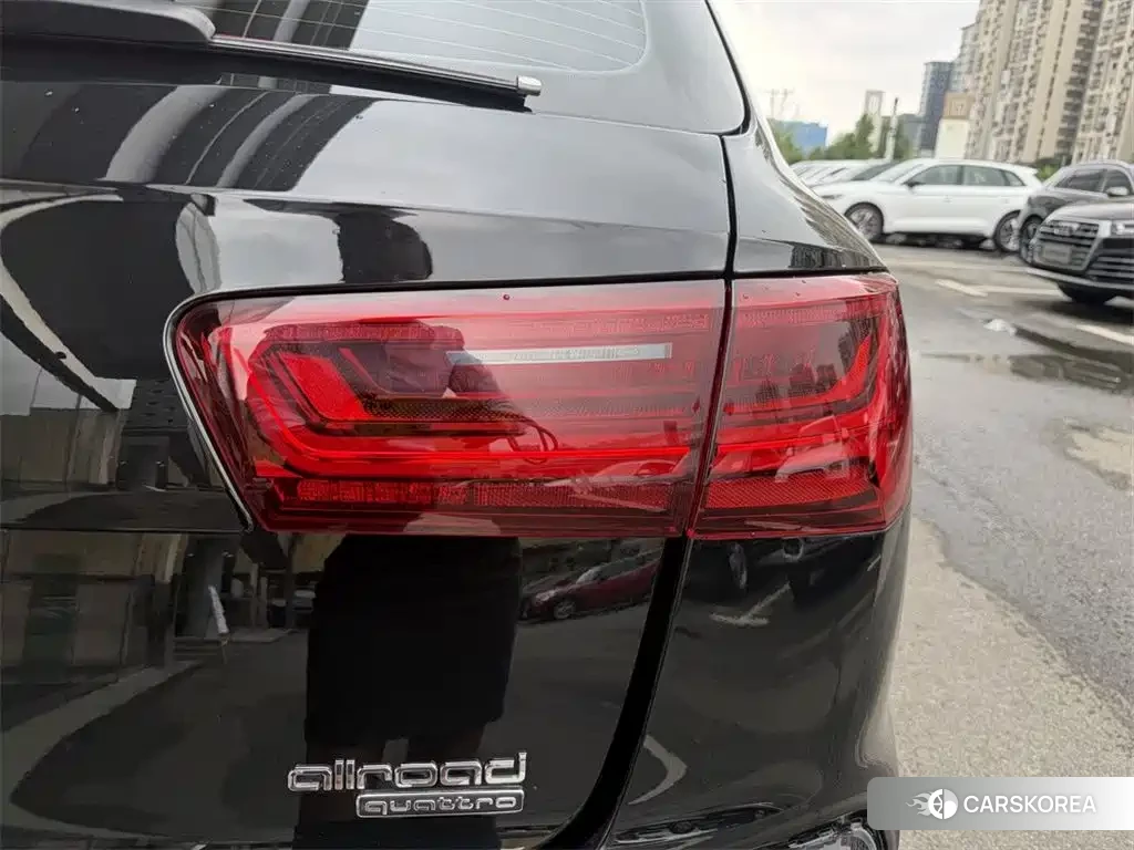 Audi A6 (imported) 2018 Черный из Китая