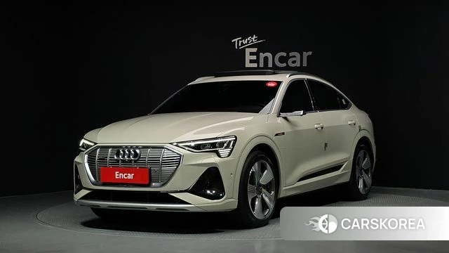 Audi e-Tron 2022 Жемчужный цвет из Кореи