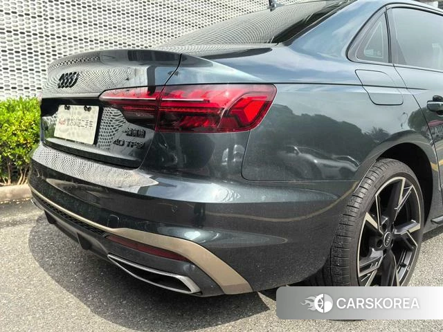 Audi A4L 2024 Зеленый из Китая