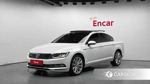 Volkswagen Passat GT (B8) 2018 Белый из Кореи