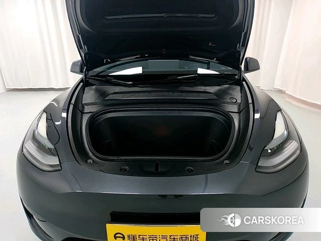 Tesla Model Y 2024 Темно-серый из Китая