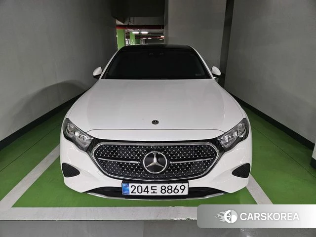 Mercedes-Benz E-Class W214 2025 Белый из Кореи