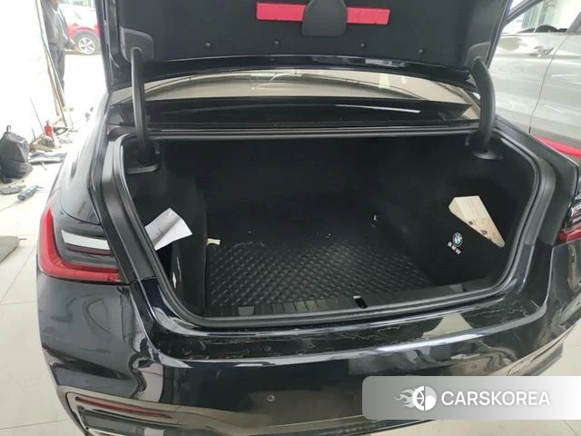 BMW 7 series 2022 Черный из Китая