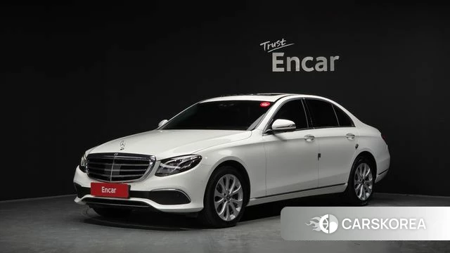 Mercedes-Benz E-Class W213 2020 Белый из Кореи