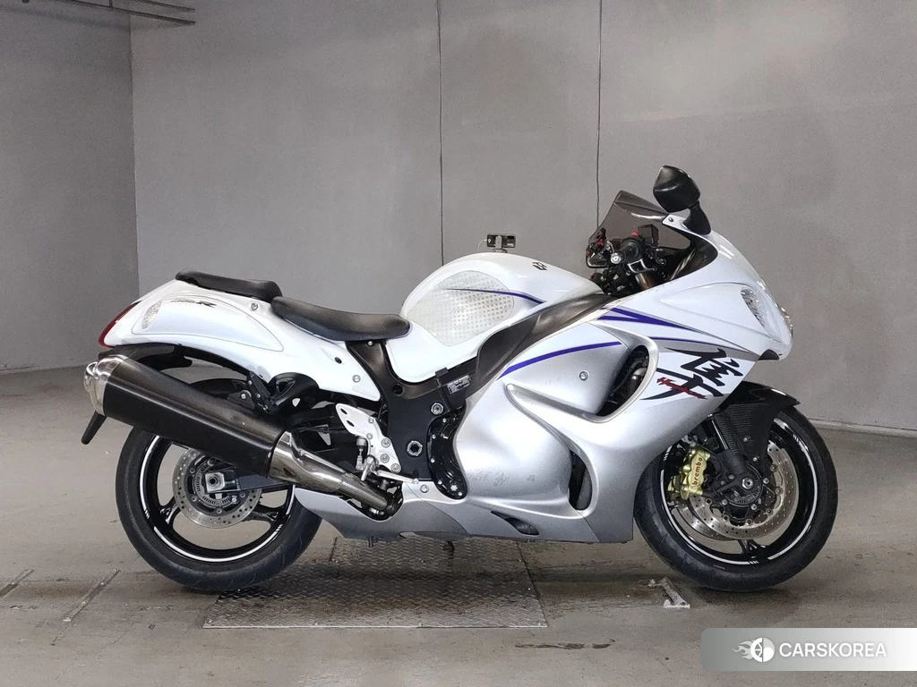 Проданный Suzuki GSX1300R HAYABUSA 2016 из Японии