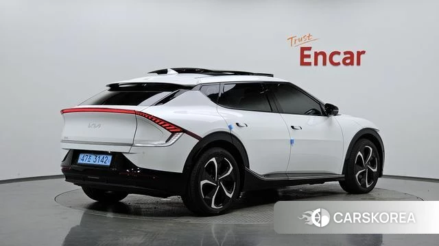 Kia EV6 2023 Белый из Кореи