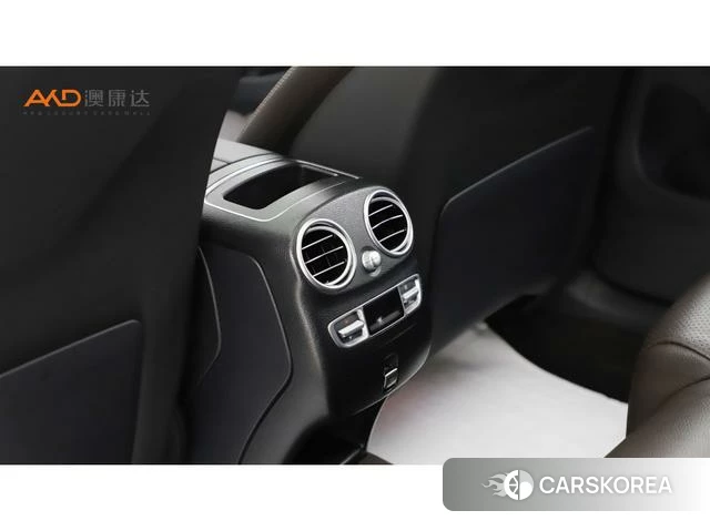 Mercedes-Benz GLC 2022 Серебристо-серый из Китая