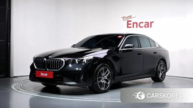 BMW 5 Series (G60) 2024 Черный из Кореи