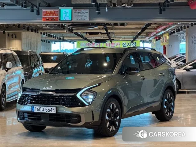 Kia Sportage 5th Generation 2023 Светло-зеленый из Кореи
