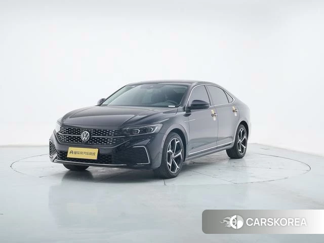 Volkswagen Passat 2023 Черный из Китая