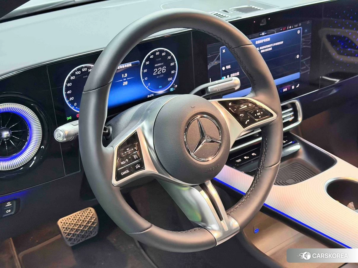Mercedes-Benz CLA EV 2025 Серебристо-серый из Китая